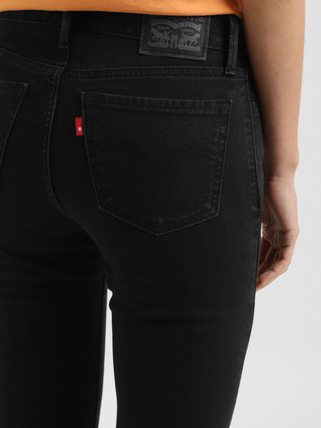 Women's 710 Black Skinny Fit Mid Rise Jeans - 3c4e40ae-7ef8-4a49-9047-f27a707e3869 View