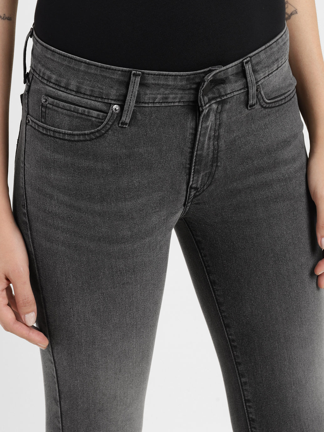 Women's 710 Black Skinny Fit Mid Rise Jeans - 4461adf2-abf0-4546-a962-bc67f0c96b0a View