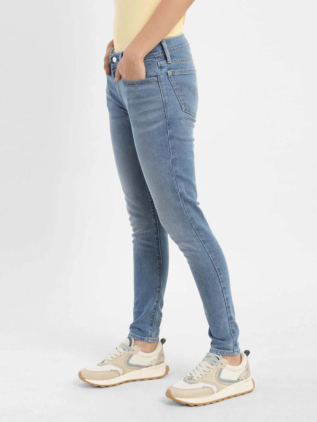 Women's 710 Blue Skinny Fit Mid Rise Jeans - ea01a580-c739-4d32-a213-604901c72584 View