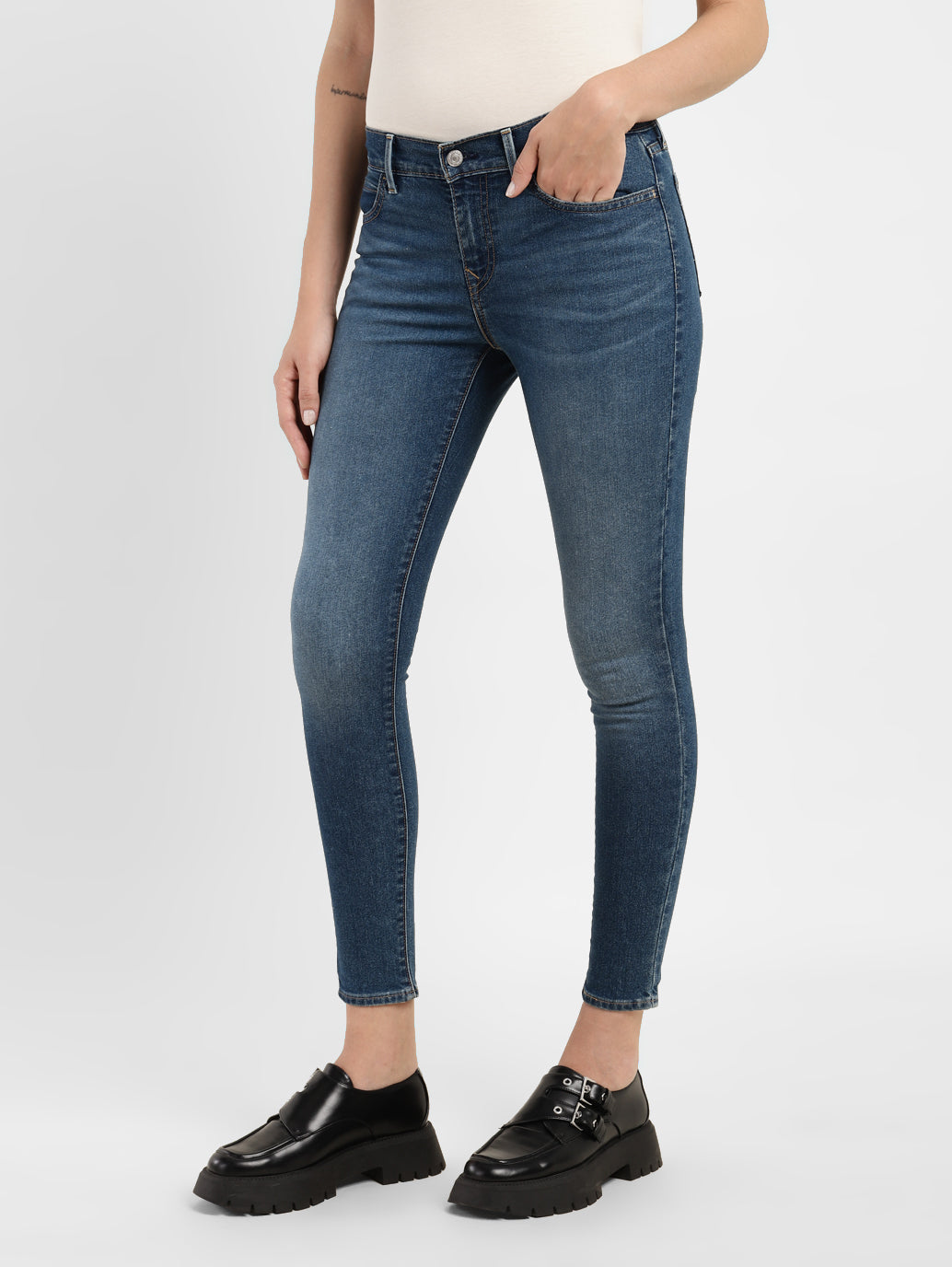 Women's 710 Blue Skinny Fit Mid Rise Jeans - 13854748-fe1c-43c9-a374-3b783ff8a998 View