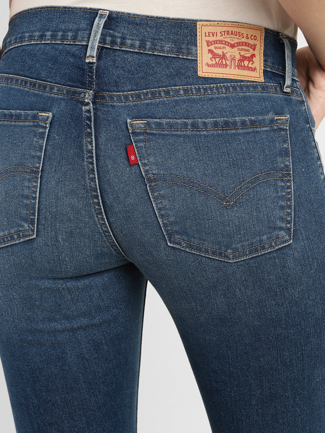 Women's 710 Blue Skinny Fit Mid Rise Jeans - 83cacf63-7493-4231-86a4-e7de61f916d5 View