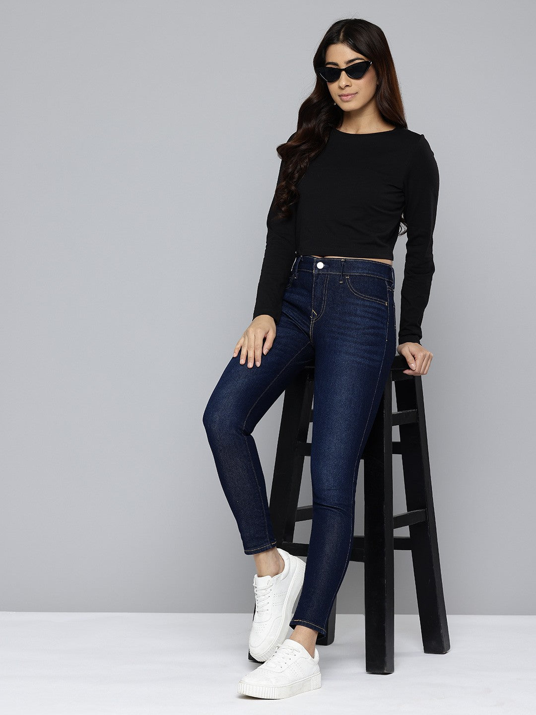 Women's 710 Blue Skinny Fit Mid Rise Jeans - 5 View