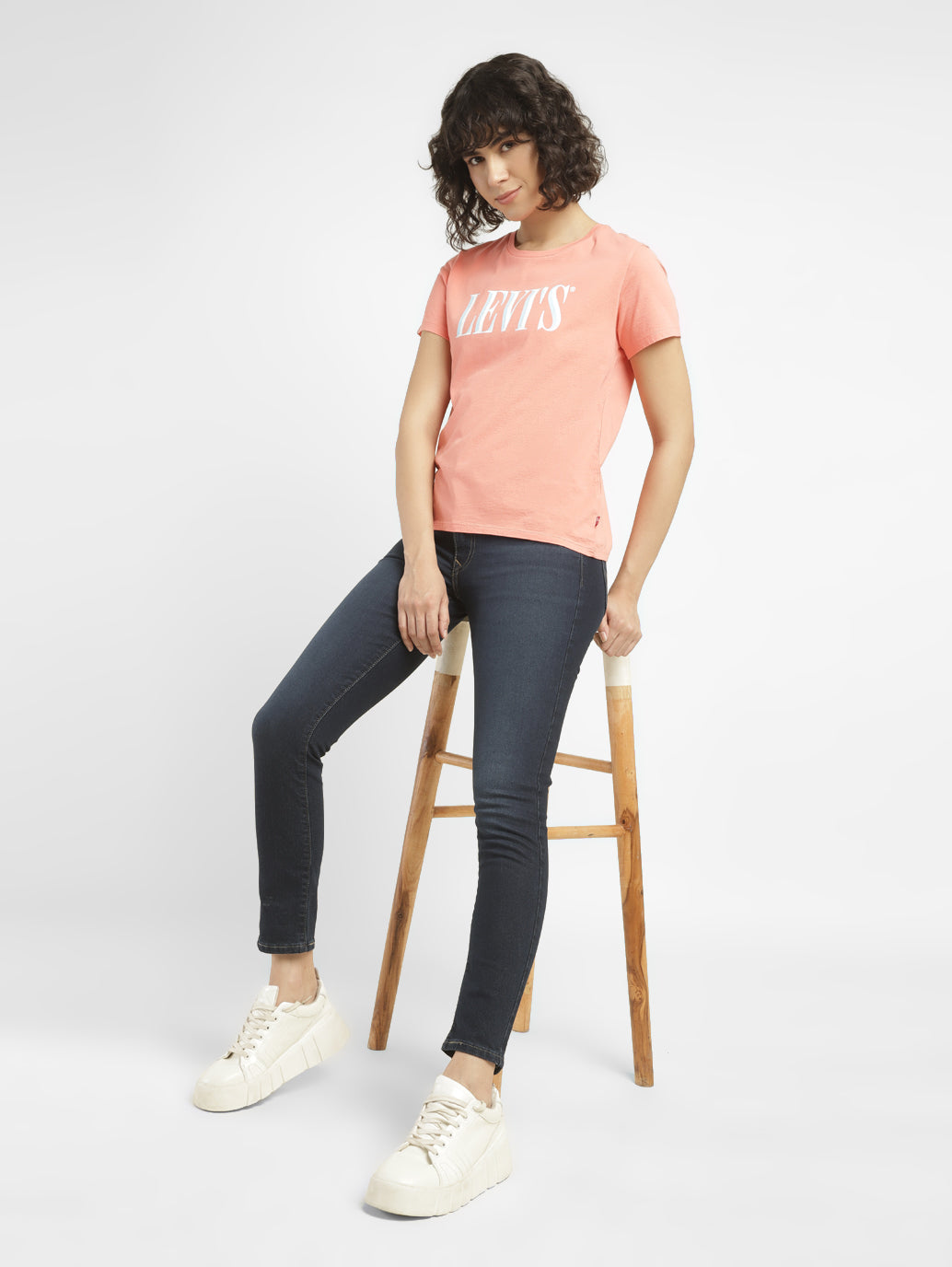 Women's 711 Blue Skinny Fit Mid Rise Jeans - StyleShot View
