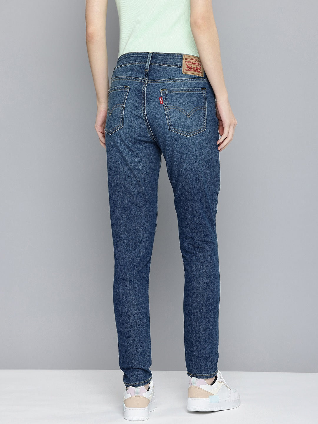 Women's 711 Blue Skinny Fit Mid Rise Jeans - Back View