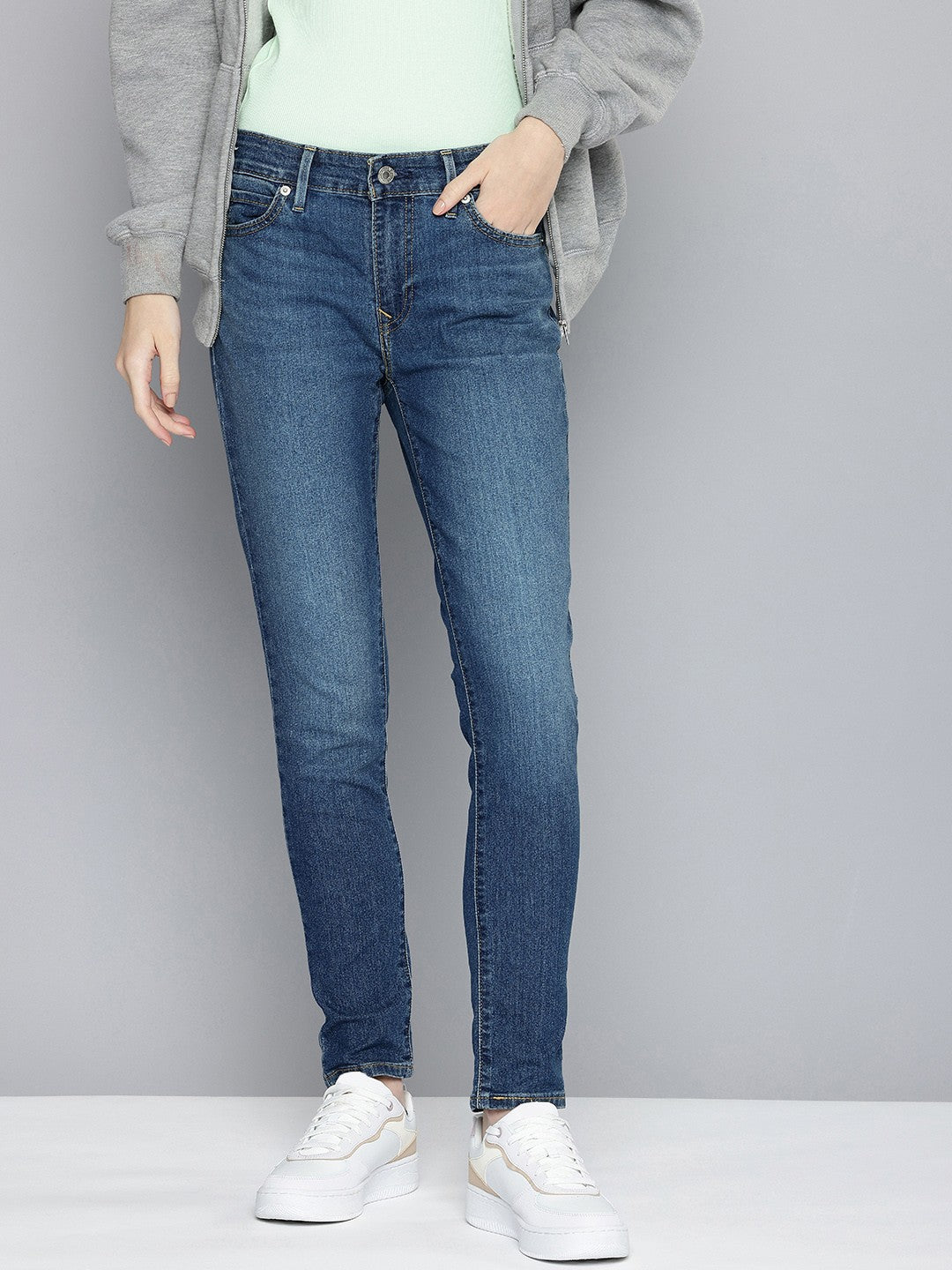 Women's 711 Blue Skinny Fit Mid Rise Jeans - Front View