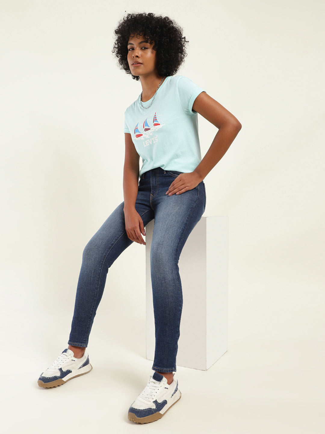 Women's 711 Blue Skinny Fit Mid Rise Jeans - 20shot View