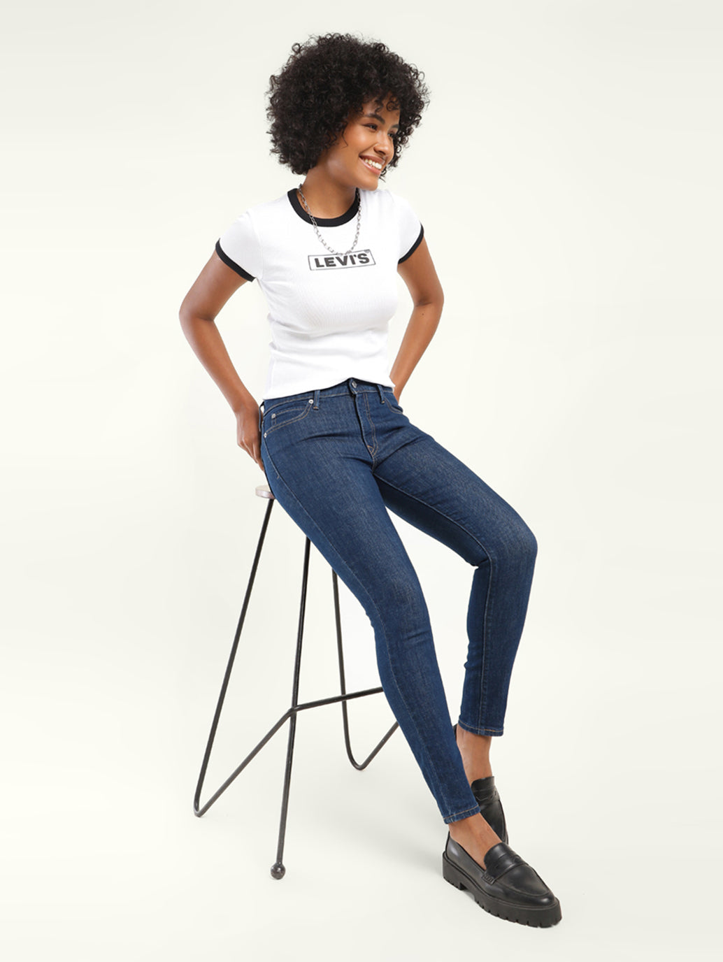 Women's 711 Blue Skinny Fit Mid Rise Jeans - Styleshot View