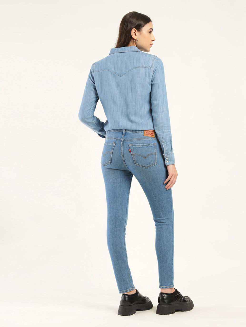 Women's 711 Blue Skinny Fit Mid Rise Jeans - Back View