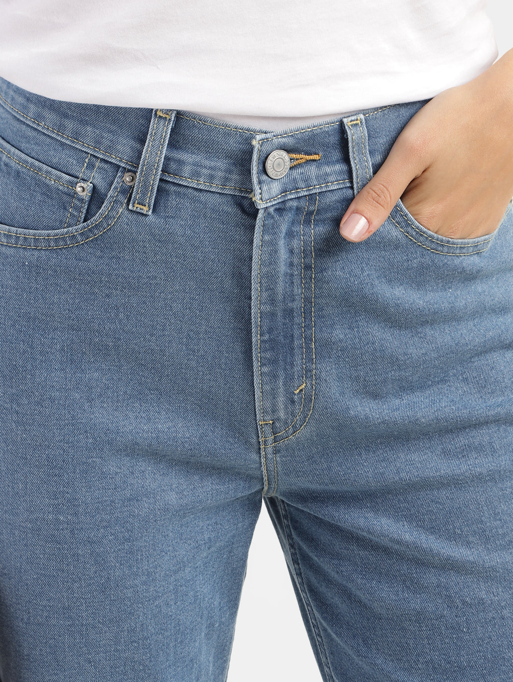 Women's Blue Loose Fit Mid Rise Mom Jeans - 521cdc2a-ca17-4691-af86-9bc1c59b1a56 View
