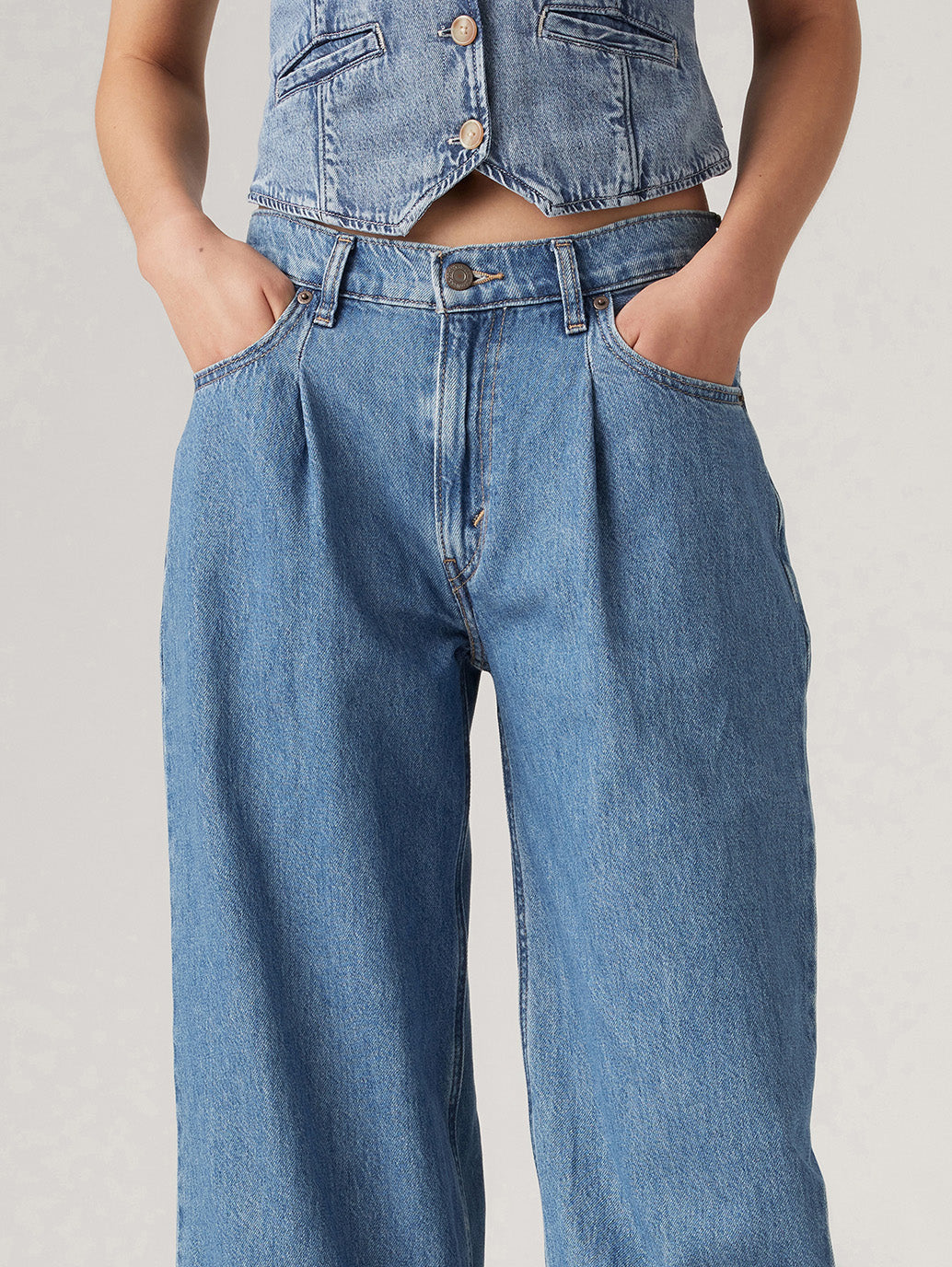 Women's Blue Baggy Dad Wide Leg Fit Low Rise Jeans - Details View