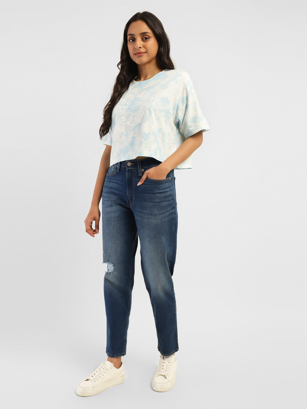 Women's Mid Rise 80s Mom Tapered  Jeans