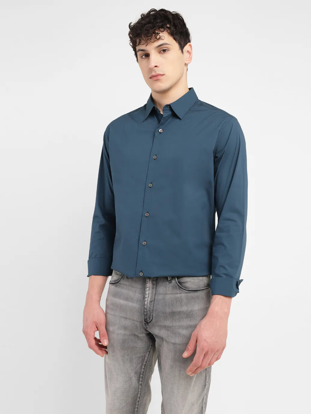 Men's Redloop Solid Slim Fit Shirt - 553e6a03-a725-4a71-b6d8-ce7e21abf0b0 View