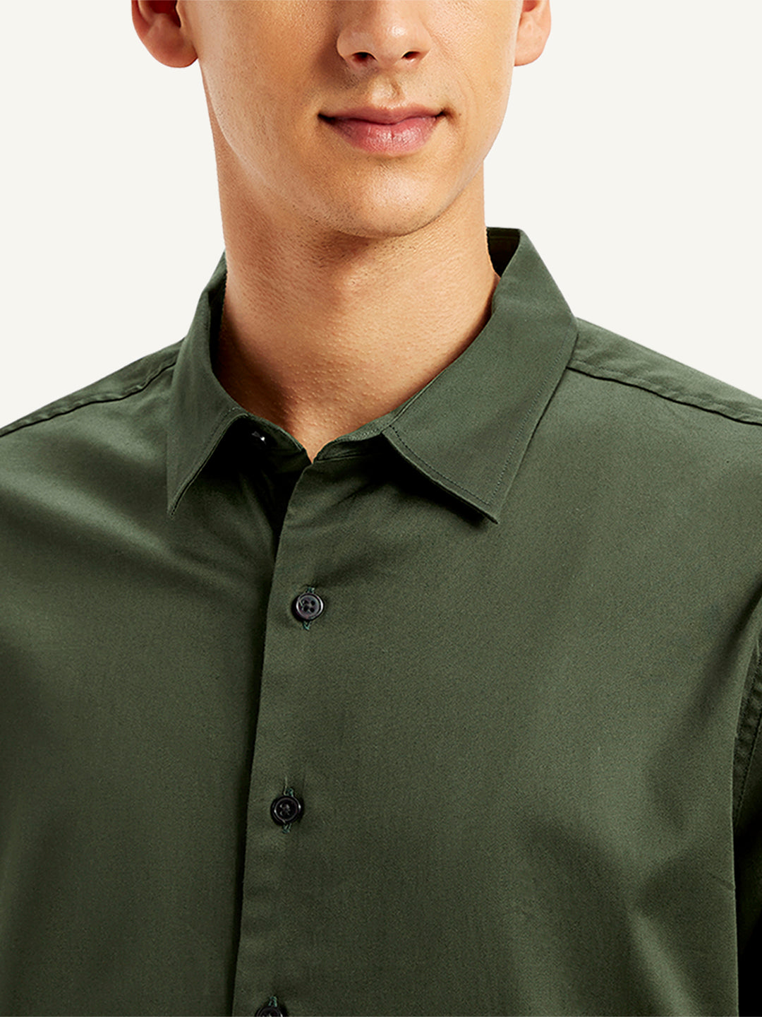 Men's Redloop Solid Slim Fit Shirt - Detail View