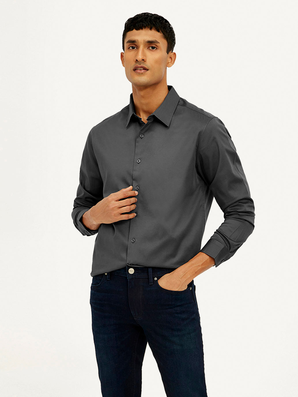 Men's Redloop Solid Slim Fit Shirt - Styleshot View