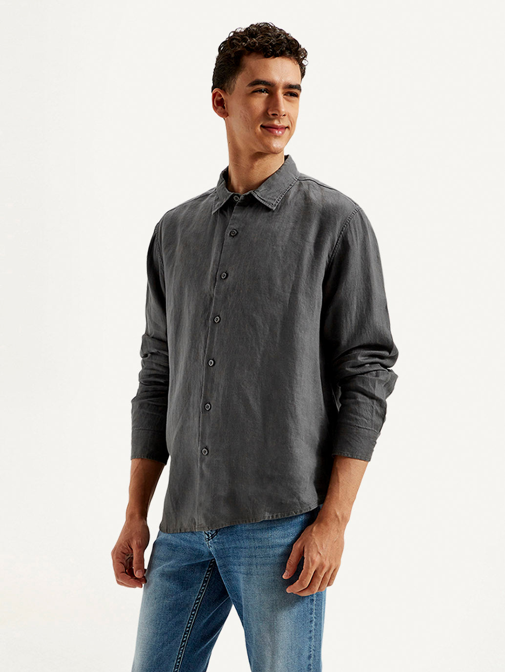 Men's Redloop Solid Slim Fit Linen Shirt - Side View