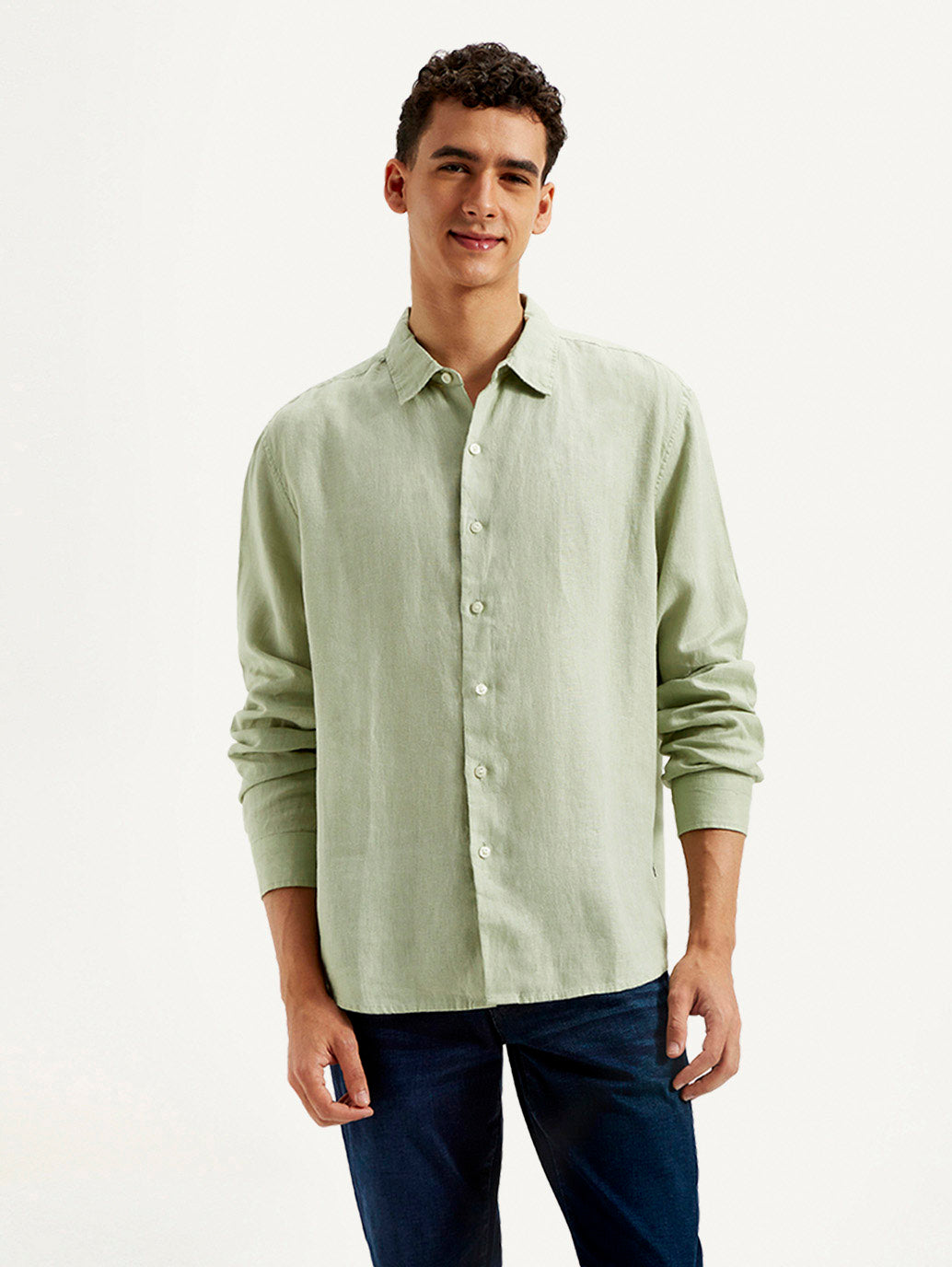 Men's Redloop Solid Slim Fit Linen Shirt - Front View