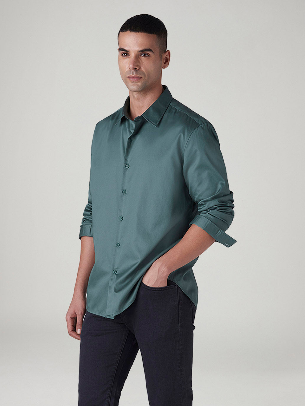 Men's Solid Slim Fit Redloop Shirt - 20 View