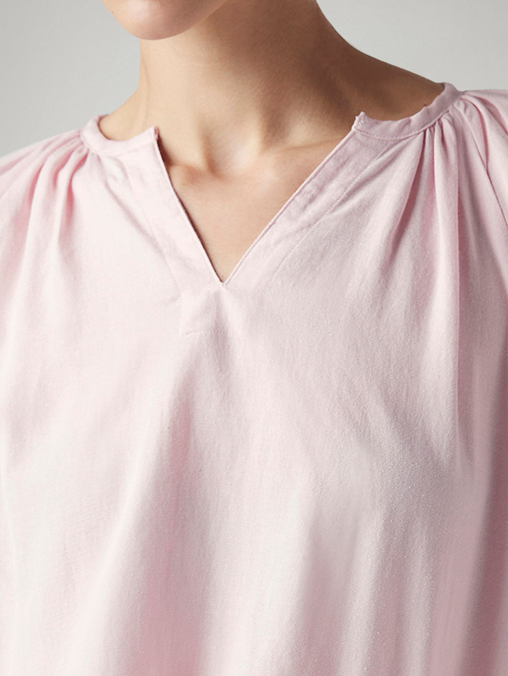 Women's Solid Regular Fit Linen Top - Detail View