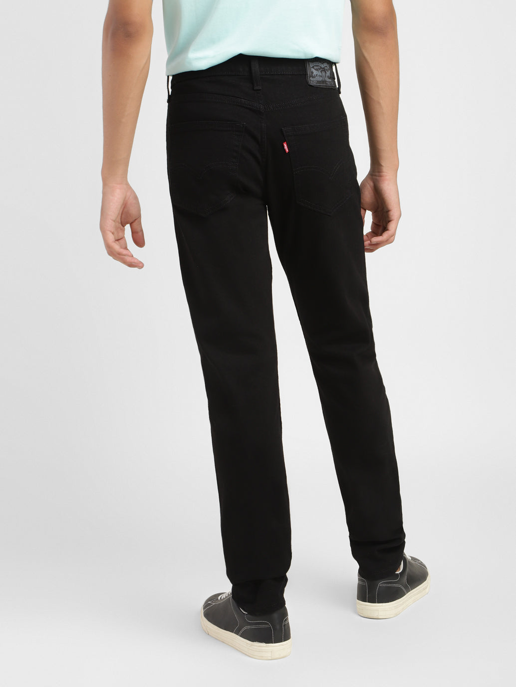Men's 512 Black Slim Tapered Fit Mid Rise Jeans - a866270e-ad7e-4278-931e-5d99e4958b9b View
