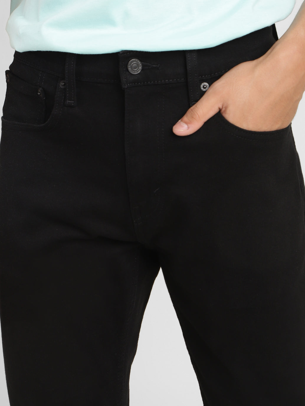 Men's 512 Black Slim Tapered Fit Mid Rise Jeans - 2956937f-42cd-4391-8eaf-424fc77c74f2 View