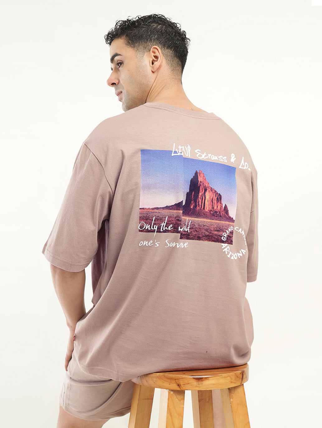 Men's Graphic Print Loose Fit T-Shirt - Styleshot View