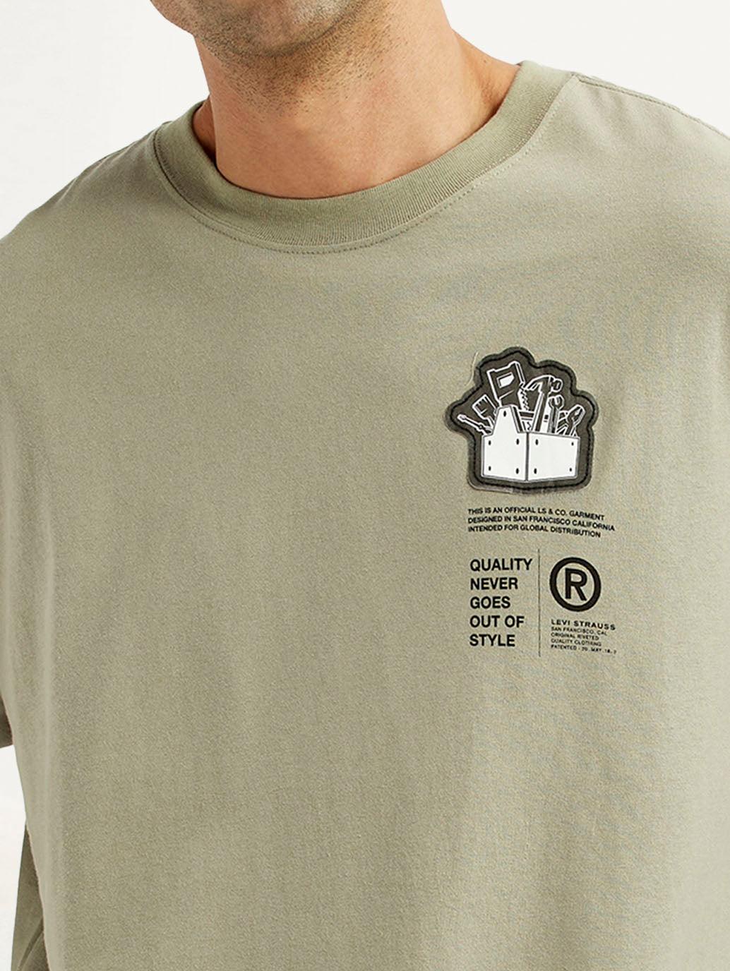 Men's Graphic Print Loose Fit T-shirt - Detail View