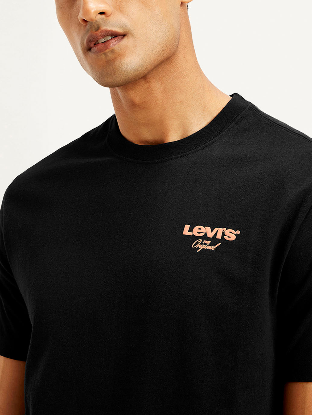 Men's Solid Crew Neck T-shirt - Detail View