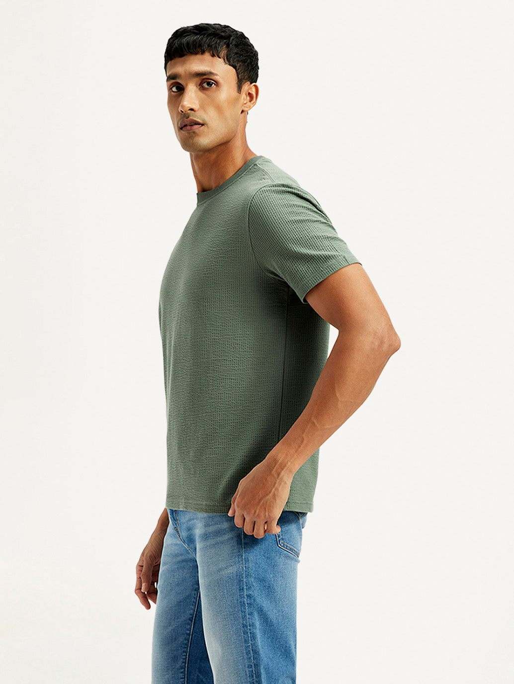 Men's Solid Regular Fit T-Shirt - Side View