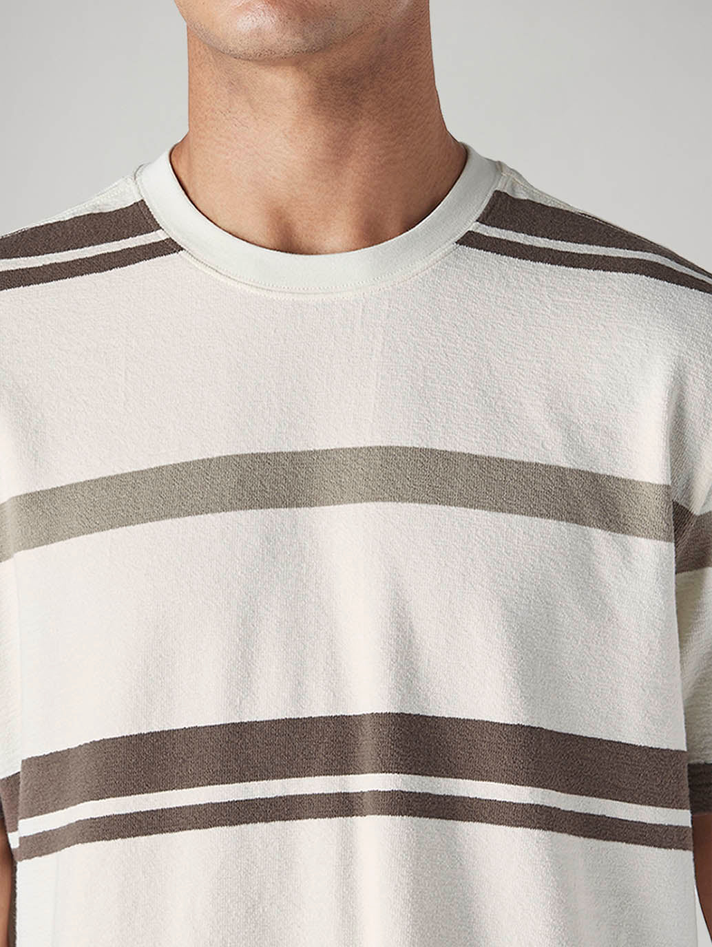 Men's Striped Regular Fit Textured T-Shirt - 20 View