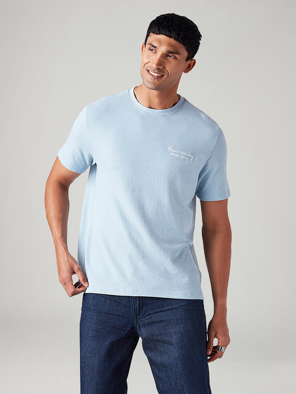 Men's Solid Regular Fit Textured T-Shirt