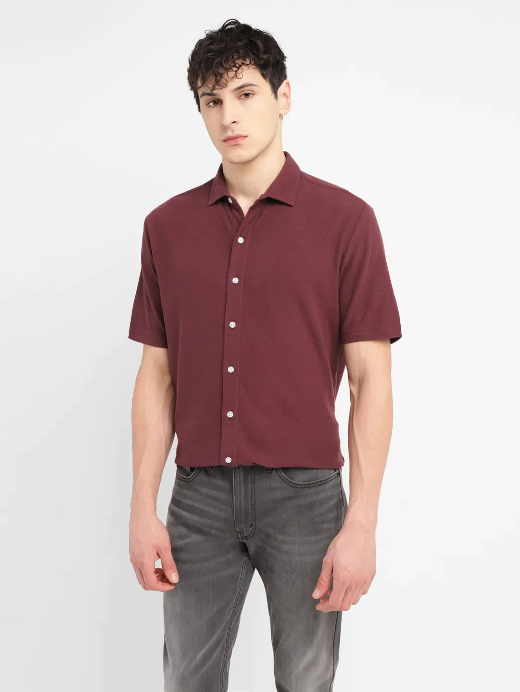 Men's Solid Slim Fit Shirt - 30dce796-a45d-4cc7-ac5c-9aaa843d24bf View