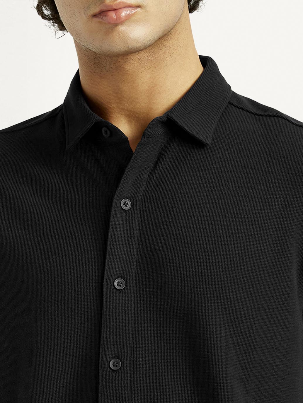 Men's Textured Slim Fit Knit Shirt - Detail View