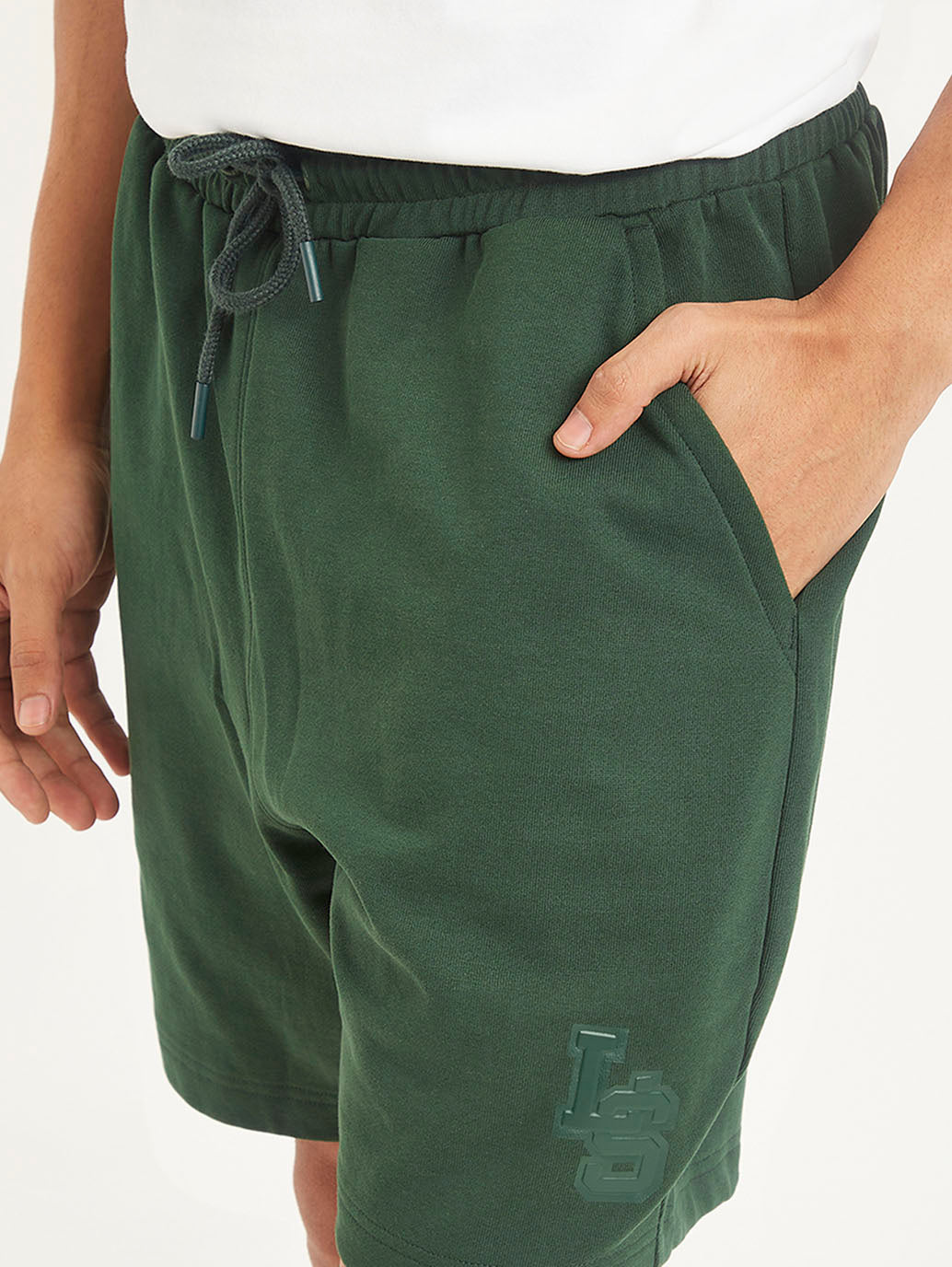 Men's Green Regular Fit Shorts - b431611d-78b5-4f65-ae3f-00f3eaad5c34 View
