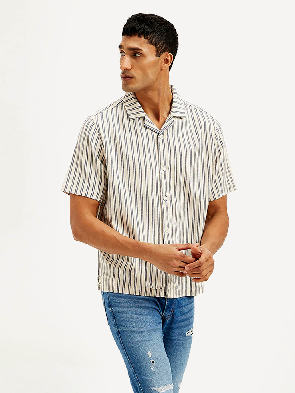 Men's Resort Collar Striped Relaxed Fit Shirt - Styleshot View
