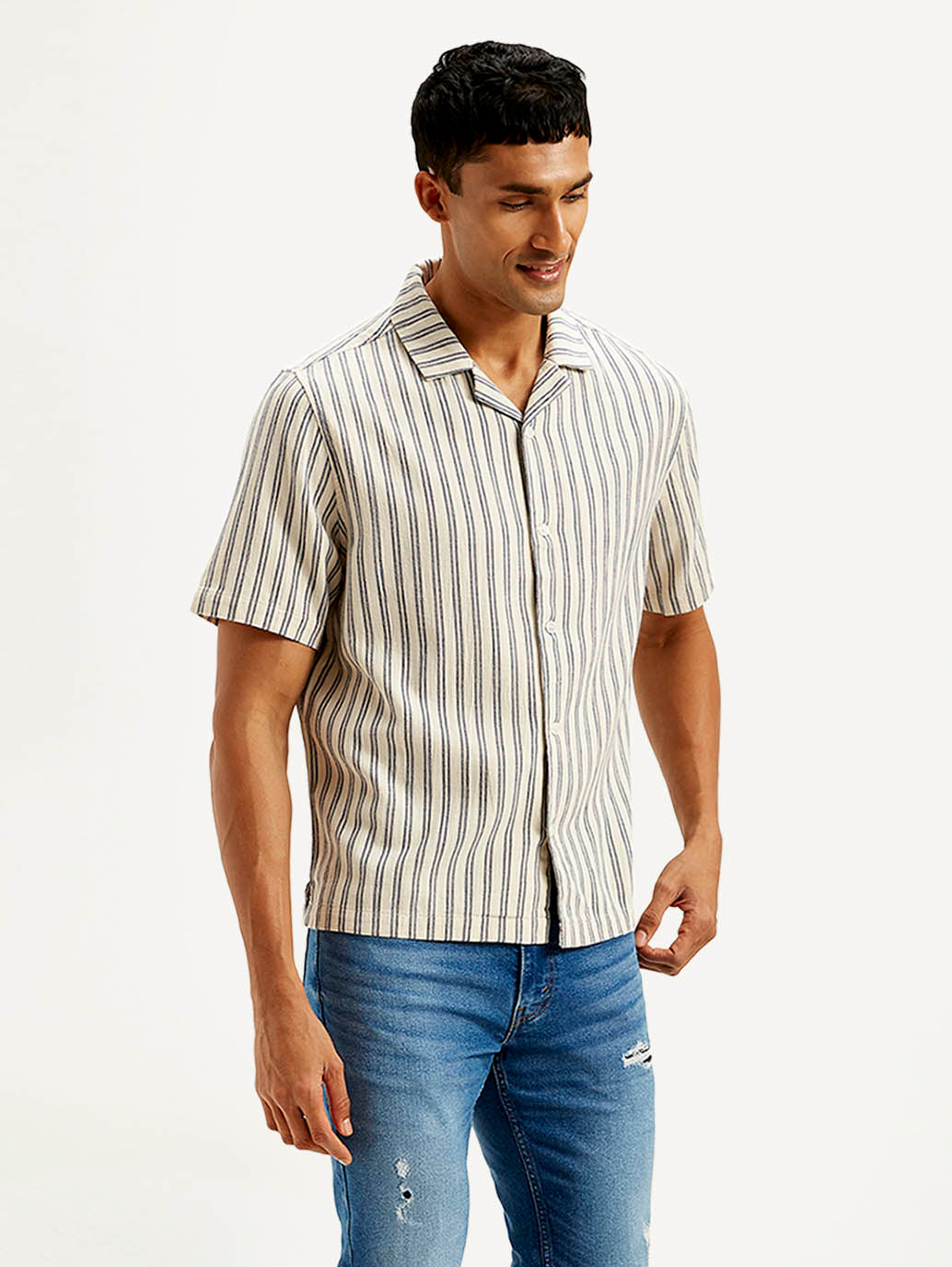 Men's Resort Collar Striped Relaxed Fit Shirt - Side View