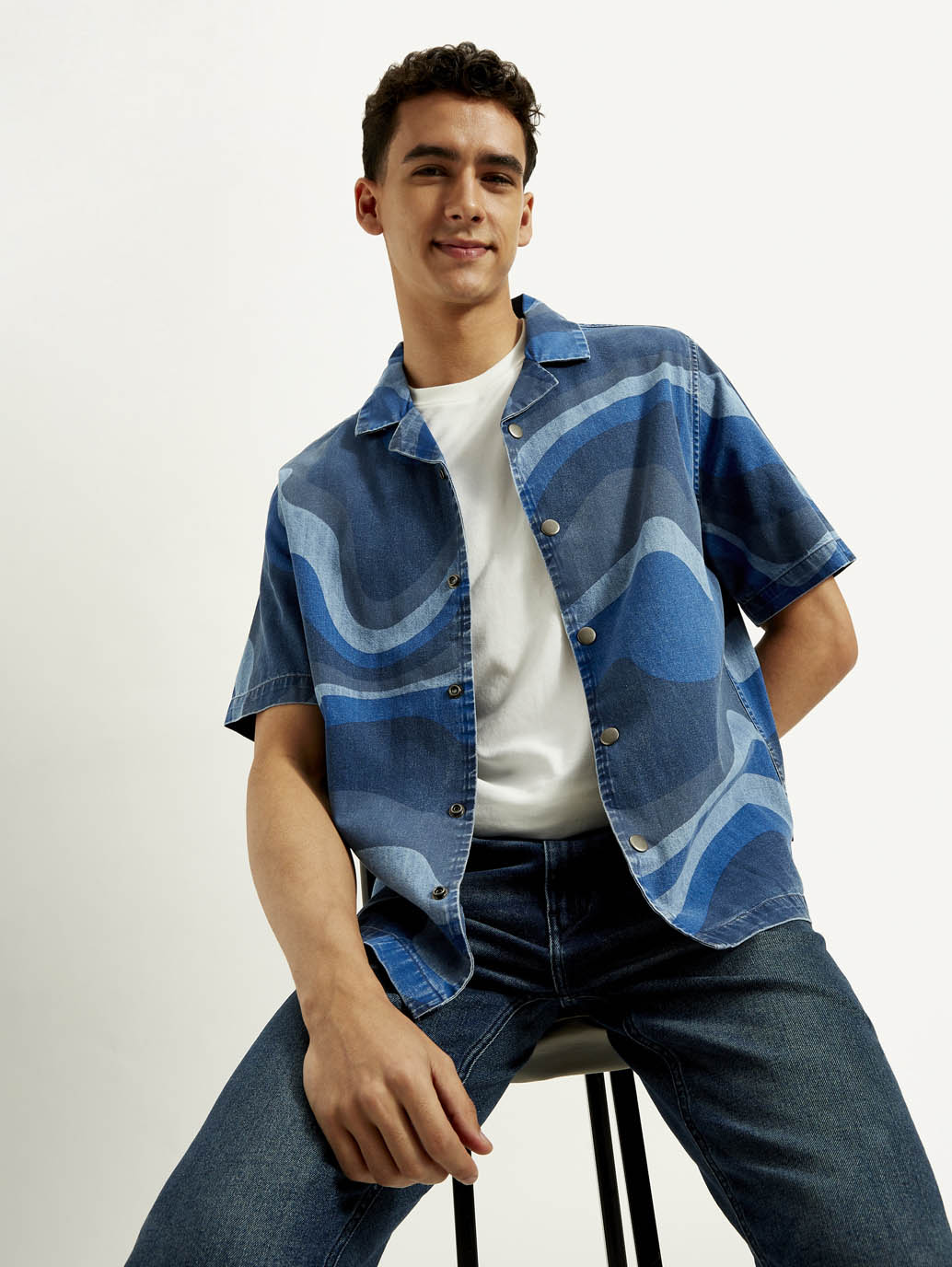 Men's Resort Collar Abstract Relaxed Fit Shirt
