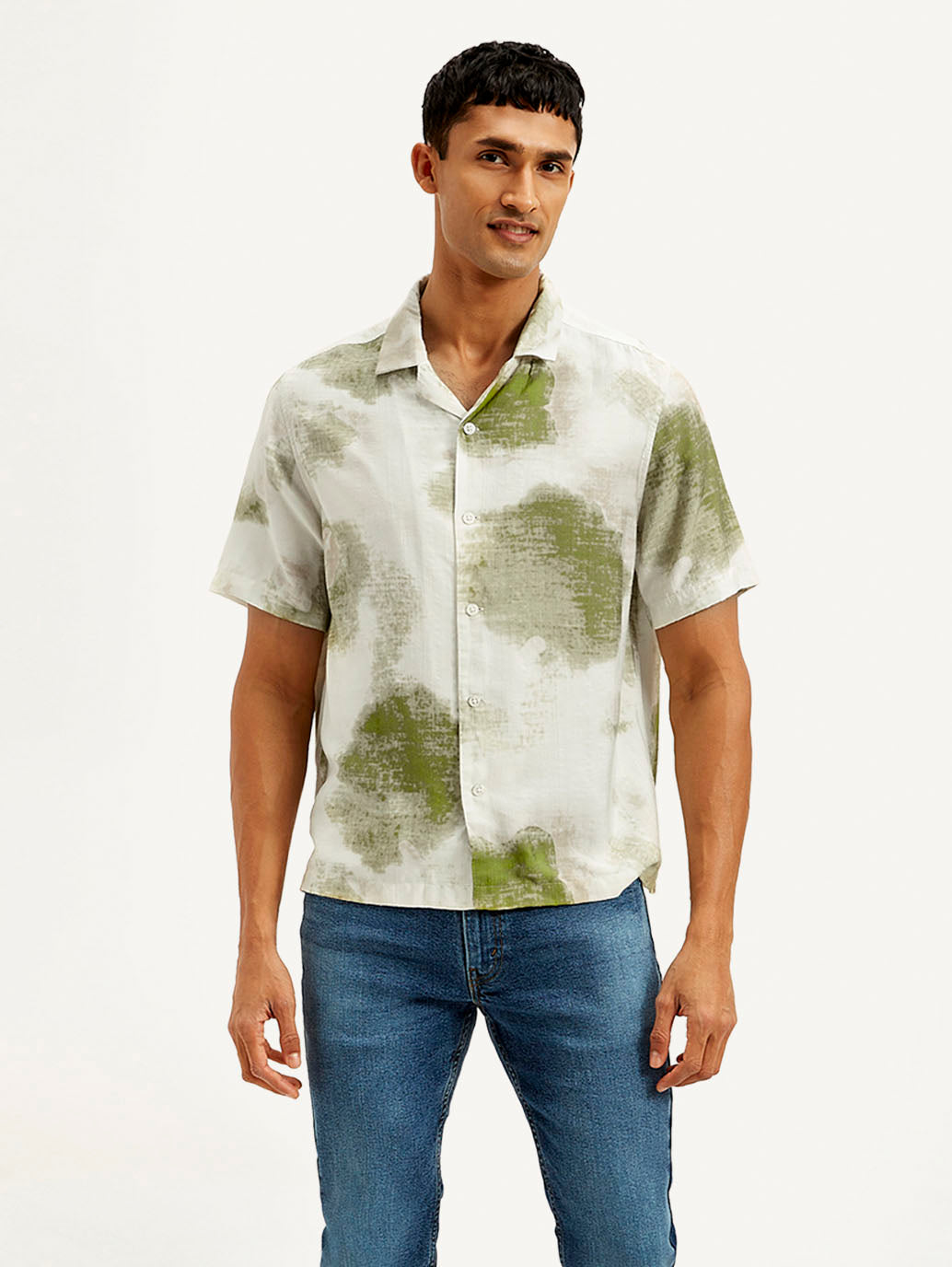 Men's Resort Collar Abstract Relaxed Fit Shirt - Front View