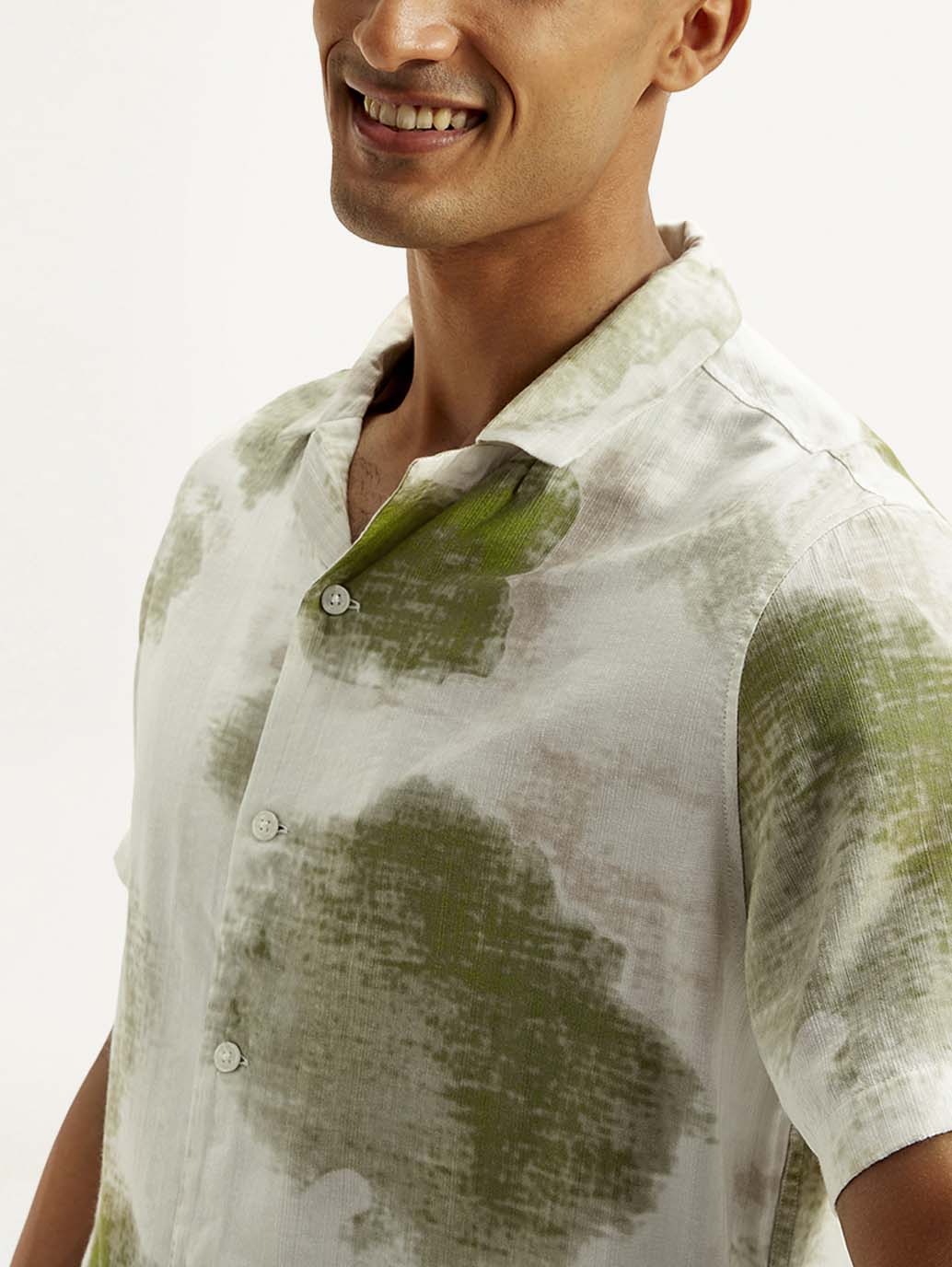 Men's Resort Collar Abstract Relaxed Fit Shirt - Detail View
