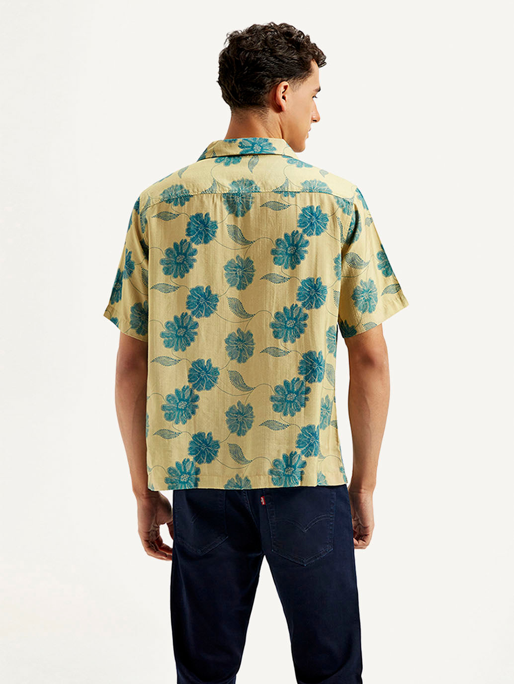 Men's Resort Collar Floral Relaxed Fit Shirt - Back View