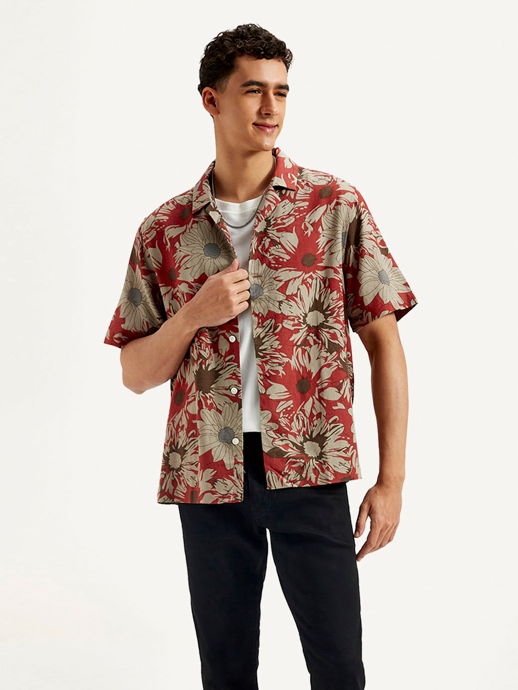 Men's Resort Collar Floral Relaxed Fit Linen Shirt - Styleshot View