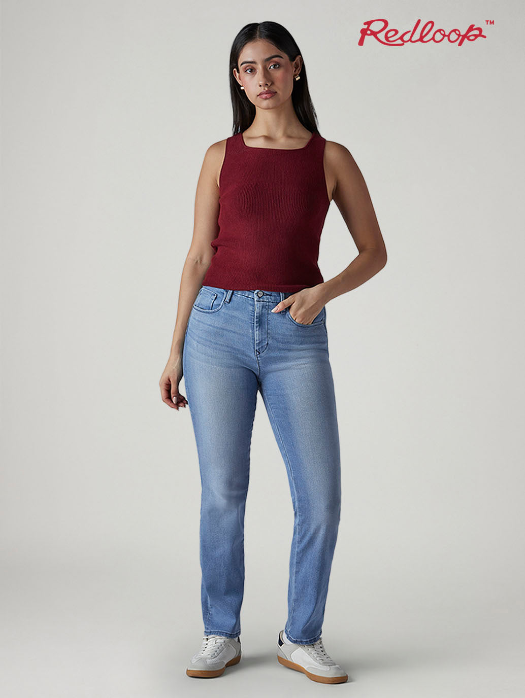 Women's 724 Light Indigo Slim Straight Fit High Rise Redloop Jeans