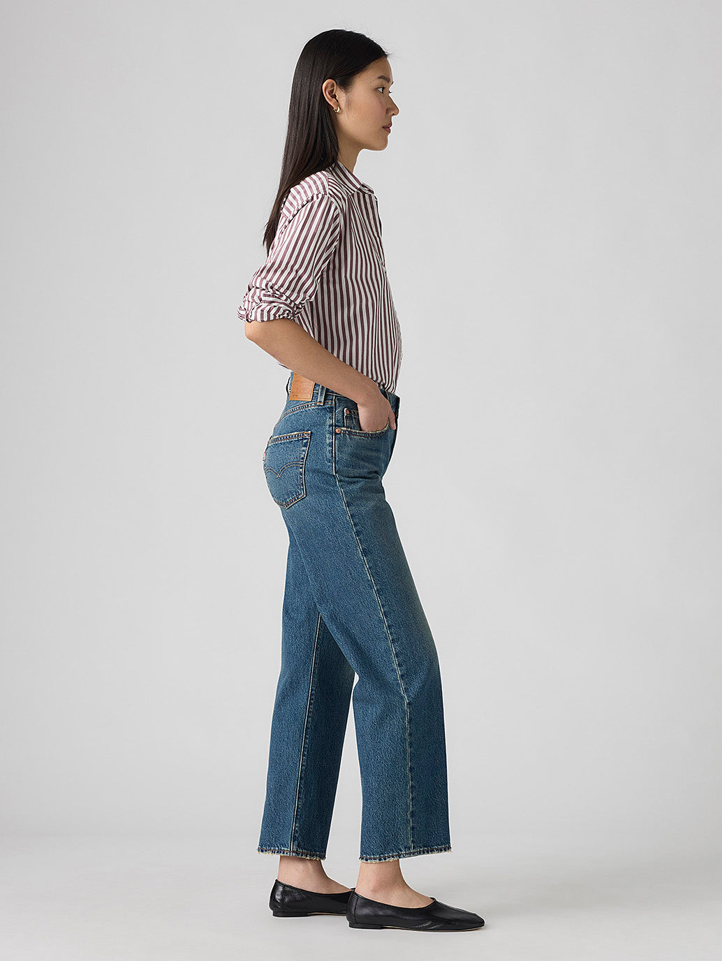 Women's 501 ‘90s Ankle Jeans - Side View