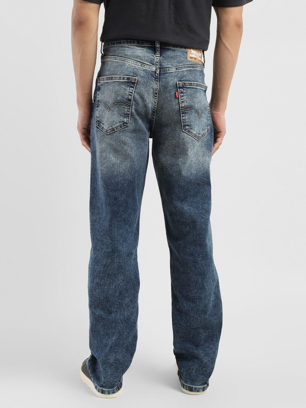 Men's 550'92 Blue Loose Fit Mid Rise Jeans - 6b3fe475-d2e7-4f9c-b808-e4799420c905 View