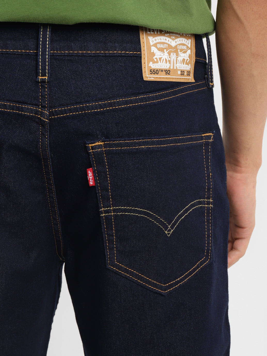 Men's 550'92 Navy Blue Loose Fit Mid Rise Jeans - BackDetails View