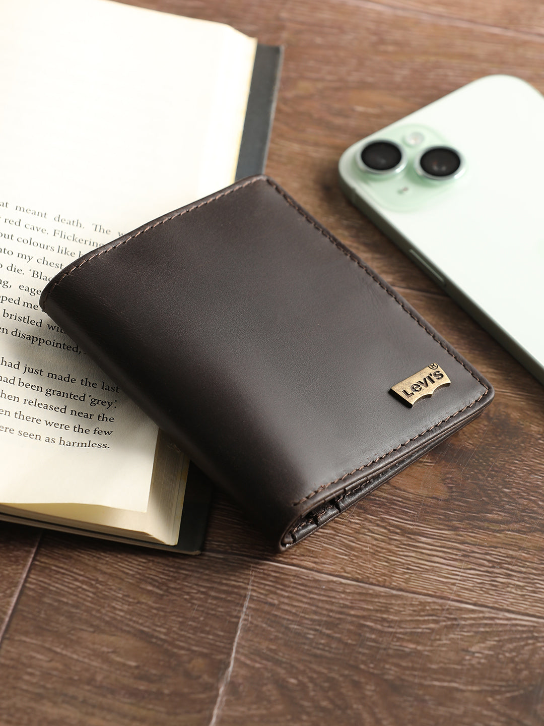 Men's Brown Solid Card Holder