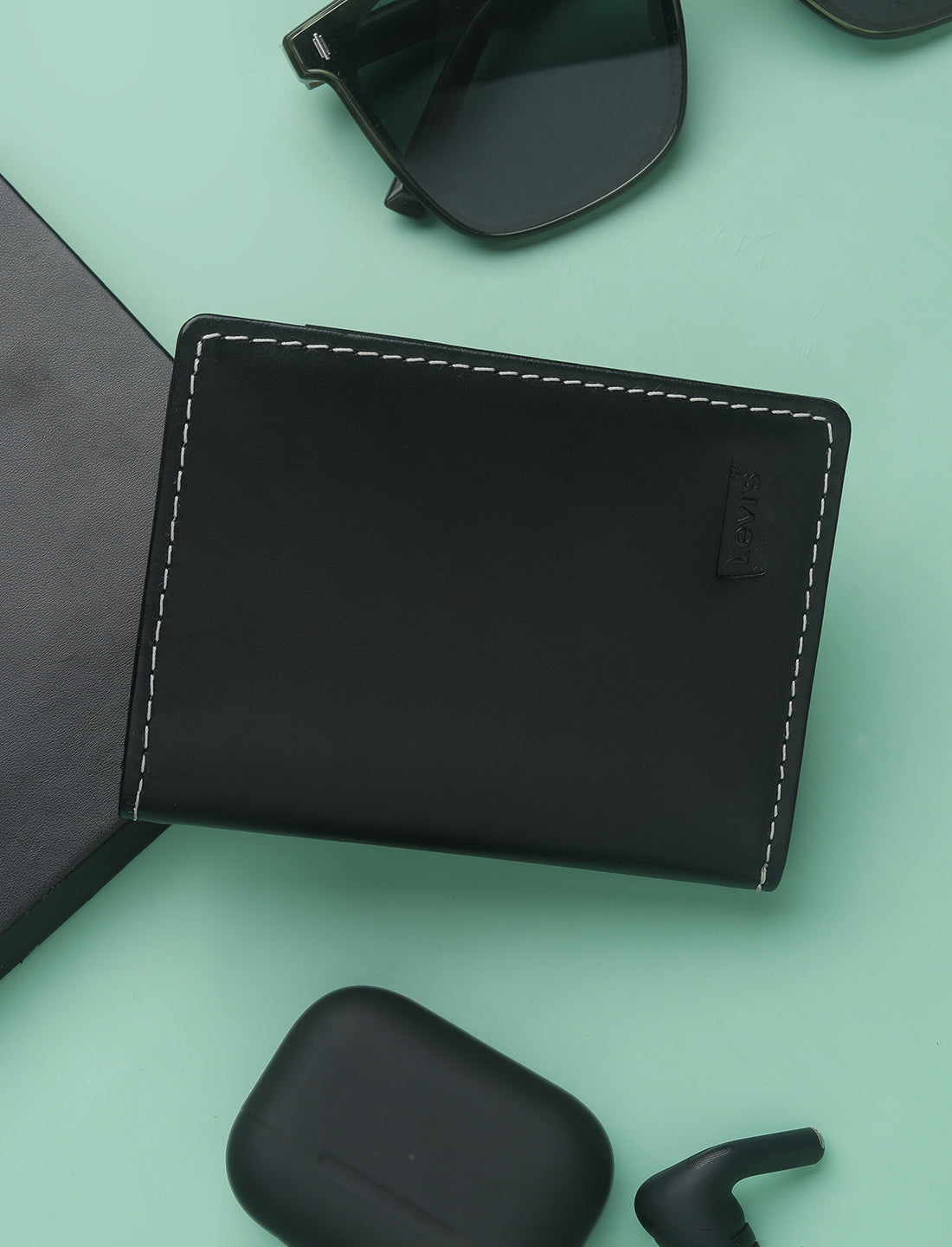 Men's Black Solid Card Holder