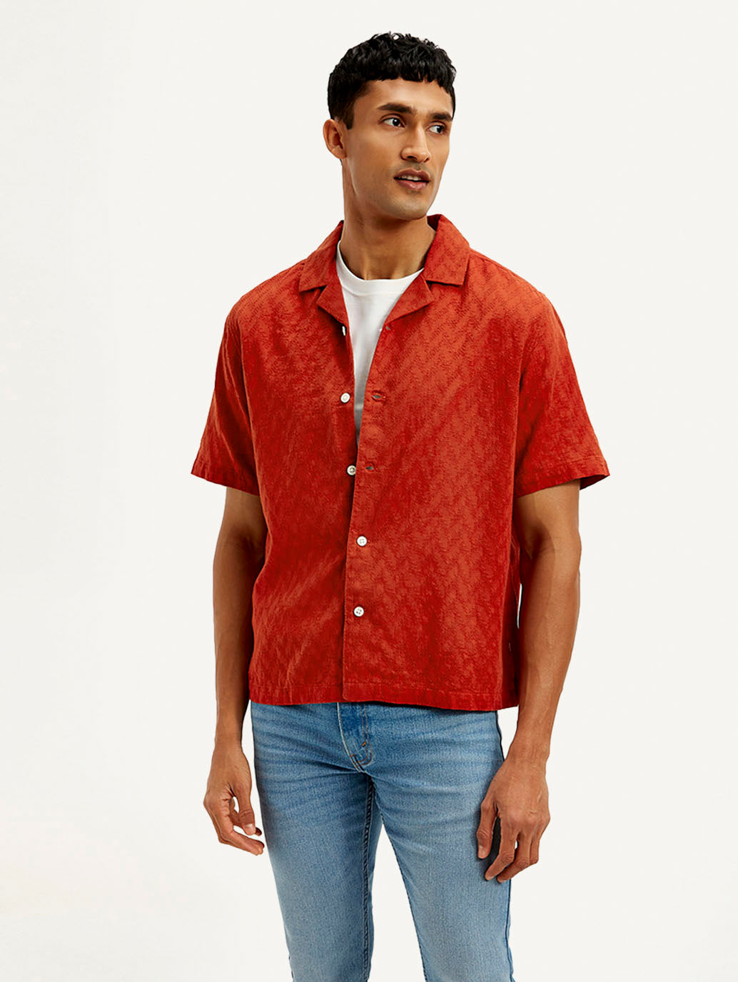 Men's Resort Collar Chevron Relaxed Fit Shirt - Styleshot View