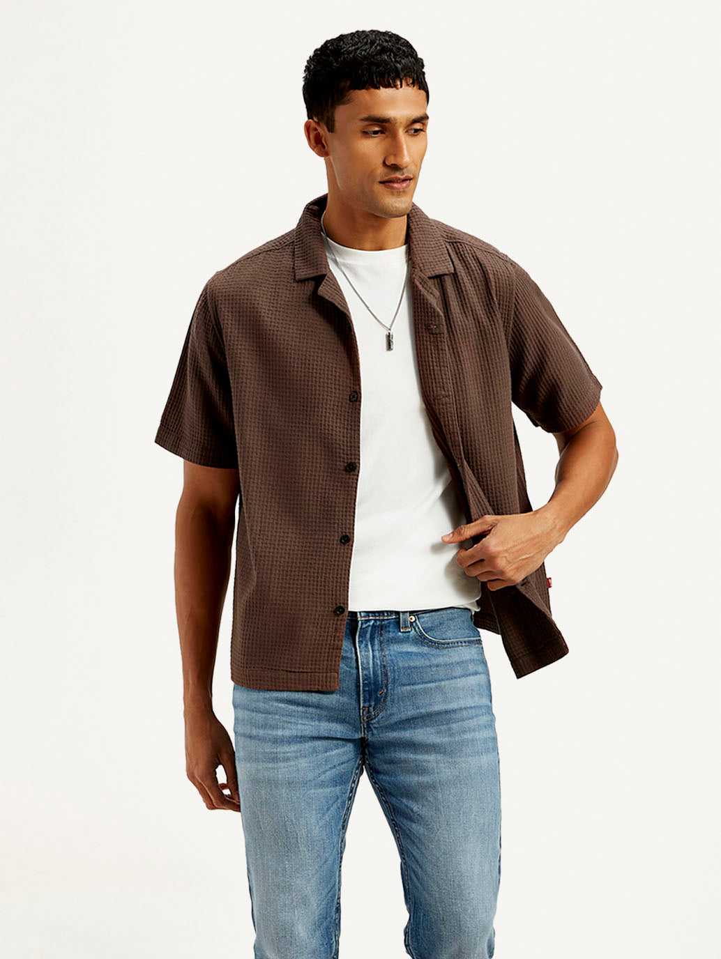 Men's Resort Collar Textured Relaxed Fit Shirt - Styleshot View