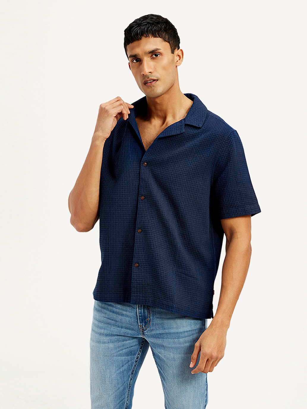Men's Resort Collar Textured Relaxed Fit Shirt - Styleshot View