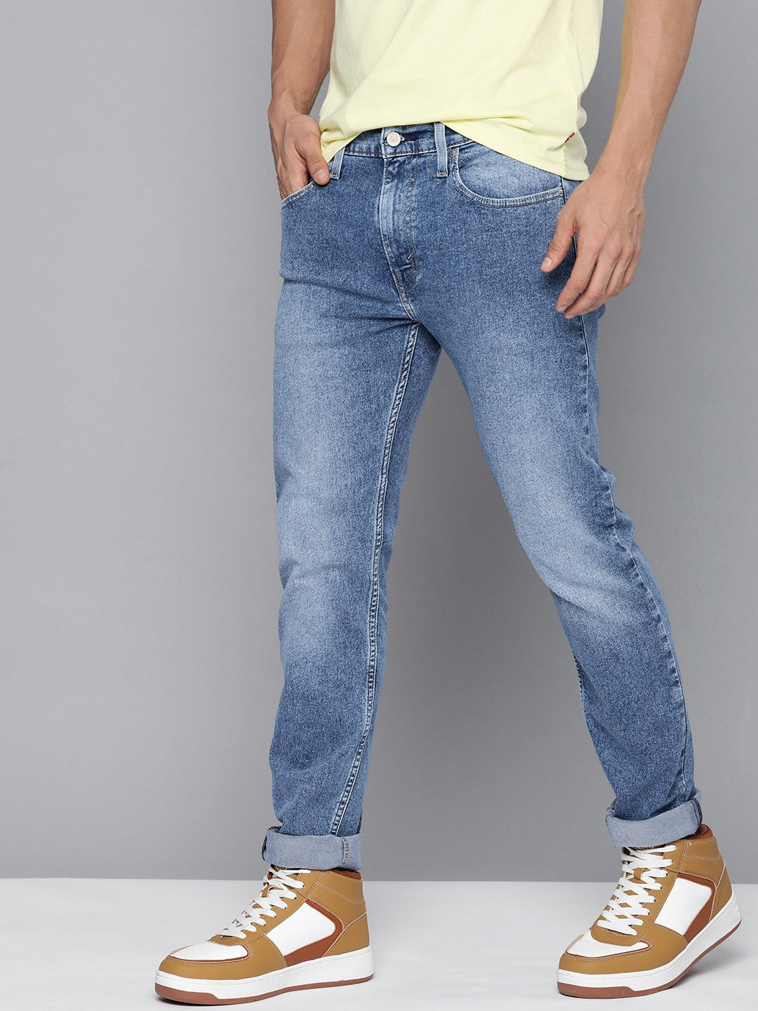 Men's 512 Blue Slim Tapered Fit Mid Rise Jeans - ae3b2d89-688b-4a2a-a7f2-9d8351441eb51704779581410-Levis-Men-Jeans-5131704779580997-2 View